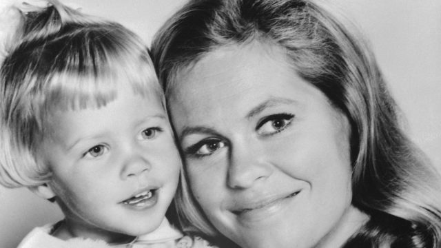 Erin Murphy and Elizabeth Montgomery in a photo from 1968