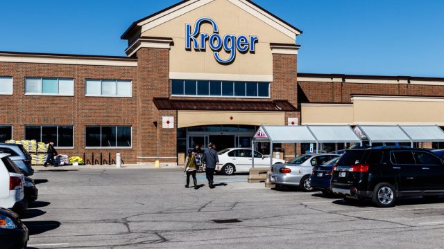 Indianapolis, ,Circa,March,2018:,Kroger,Supermarket.,The,Kroger,Co.