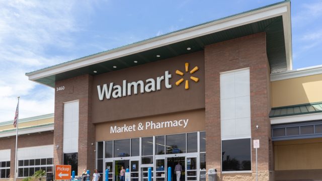 Why Are There No Walmarts In New York City In 2022? (Guide)
