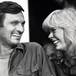 Alan Alda and Loretta Swit at a press conference for the finale taping of "MASH" in 1983