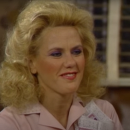 Celia Weston as Jolene on "Alice"