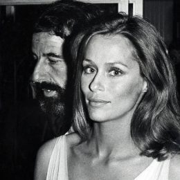 Lauren Hutton at the 1975 Academy Awards