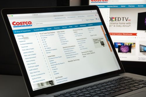 Costco.com website homepage.  It is the largest American membership-only warehouse club.  Costco logo visible.