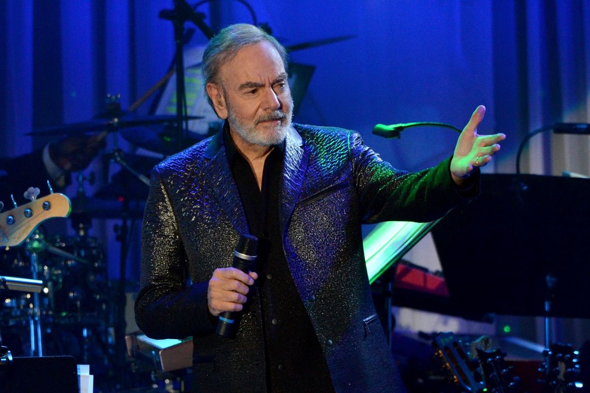 This ride has been so good, so good, so good': Neil Diamond thanks fans as  he bows out of shows to battle Parkinson's - Mirror Online