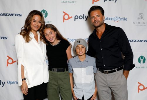 Brooke Burke, David Charvet, and their children at the Operation Smile 8th Annual Park City Ski Challenge in 2019