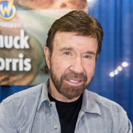Chuck Norris at 2017 Wizard World Comic Con Philadelphia