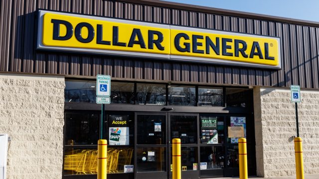 Marion - Circa March 2019: Dollar General Retail Location. Dollar General is a Small-Box Discount Retailer I