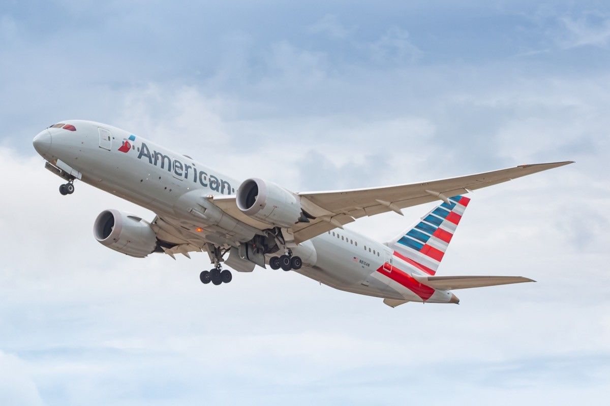 American Airlines Will Sell Alcohol on Flights, Starting April 18 ...