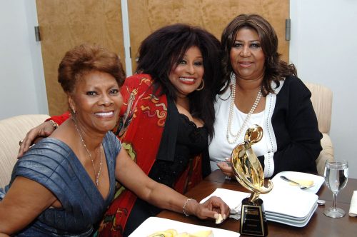 Dionne Warwick, Chaka Khan, and Aretha Frankling at the Rhythm & Blues Foundation's 20th Anniversary Pioneer Awards Gala in 2008