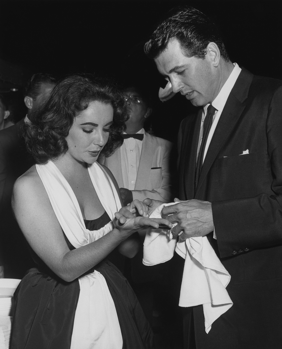 Elizabeth Taylor Secretly Visited Rock Hudson's Deathbed, Doctor Says