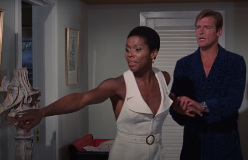 Gloria Hendry and Roger Moore in "Live and Let Die"