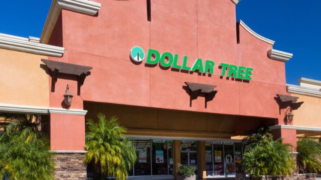 dollar tree storefront