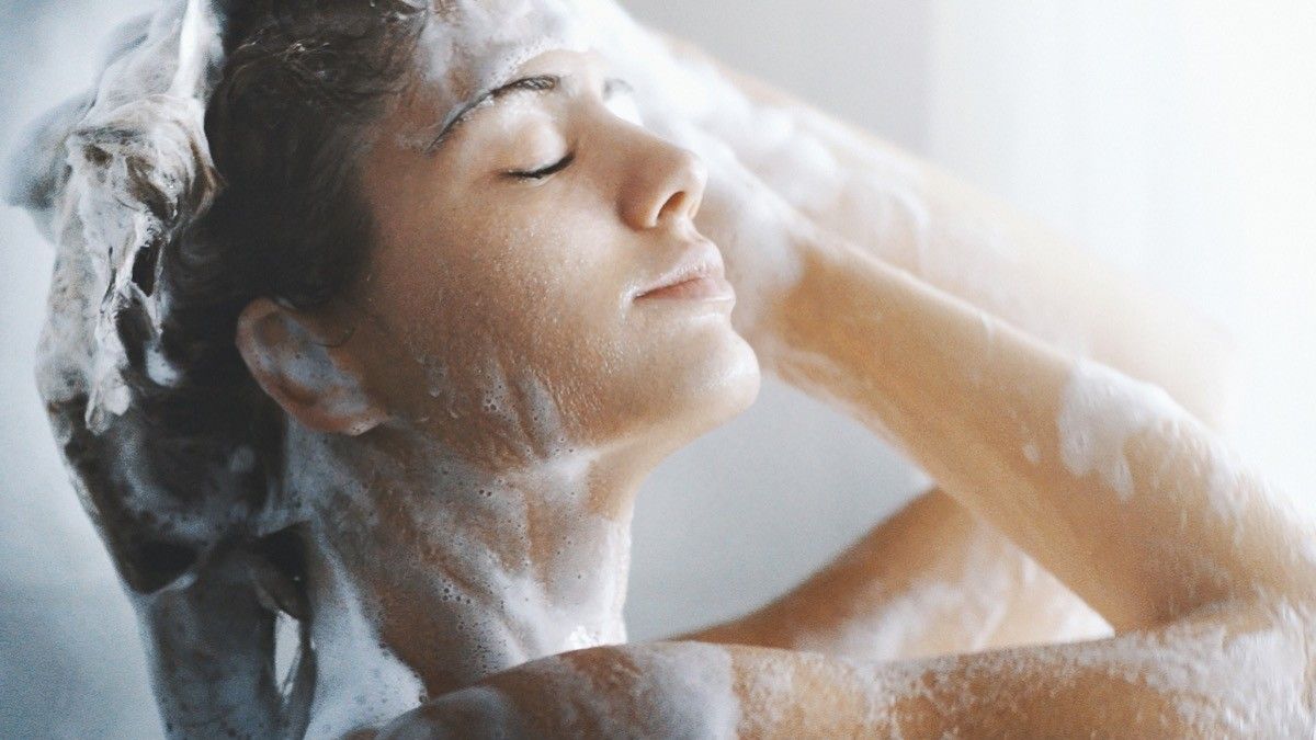 woman washing her hair