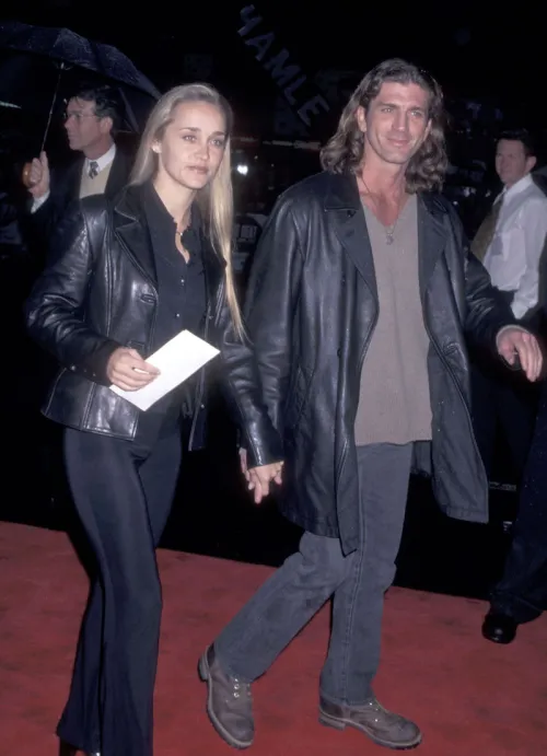 Kirsten Barlow and Joe Lando at the "Daylight" premiere in 1996