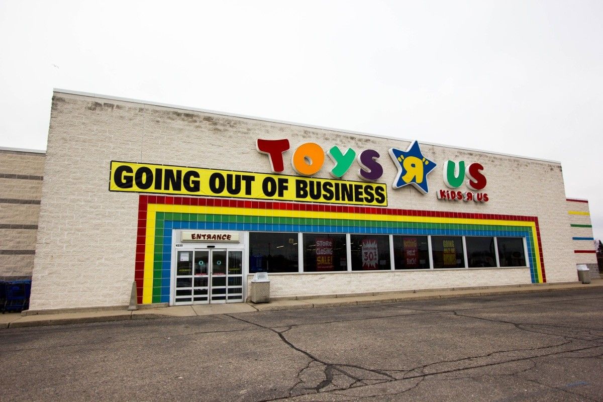 Toys R Us Is Relaunching With 400 U.S. Locations in 2022 Best Life