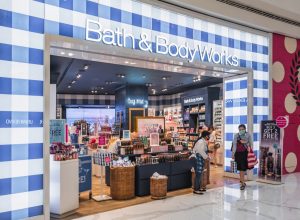 Bath & Body Works storefront