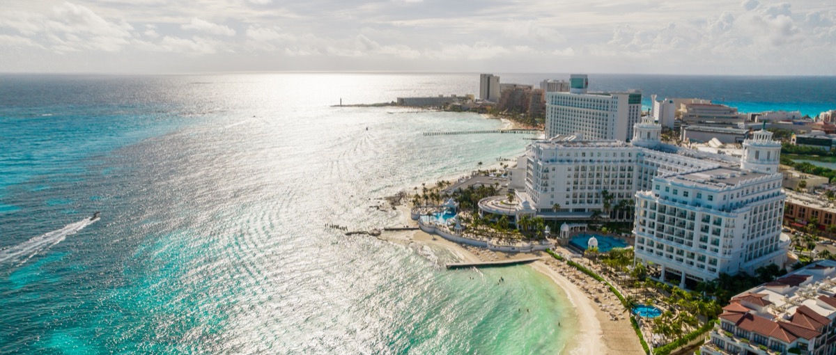 Hoteluri pe malul oceanului în Mexic
