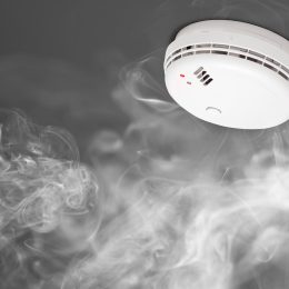 smoke detector of fire alarm in action