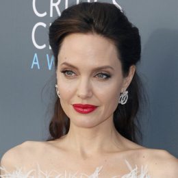 Angelina Jolie at the 2018 Critics' Choice Awards