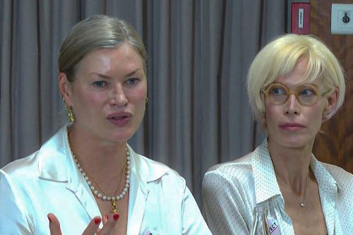 Carré Otis and Lesa Amoore during a press conference related to the allegation against Gérald Marie in 2021