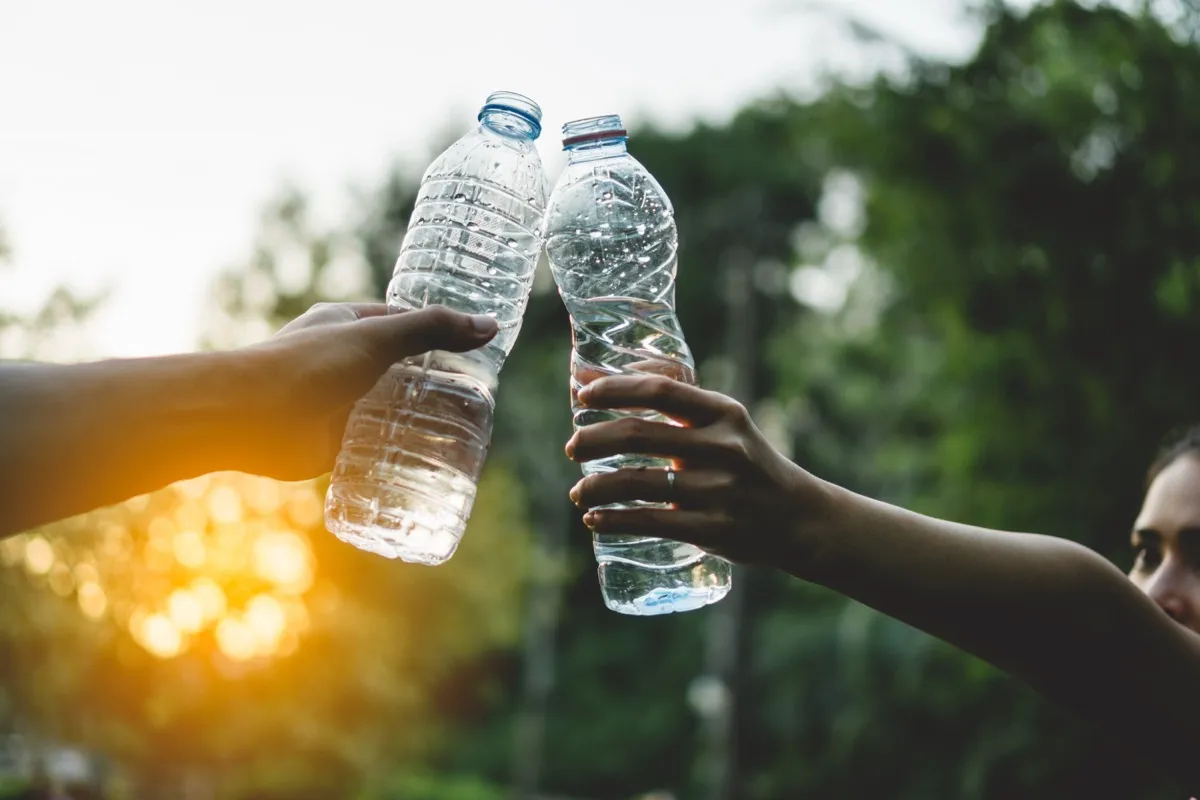 4 Reasons To Never Drink Bottled Water Again