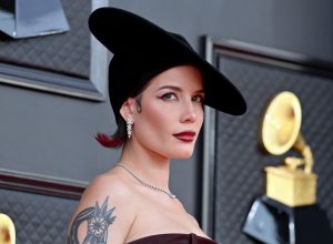 Halsey at the 2022 Grammy Awards