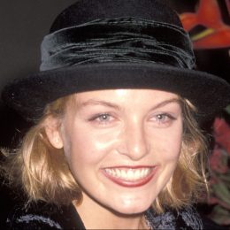 Sheryl Lee at the Cast of Twin Peaks and The Environmental Media Association (EMA) Present An Evening to Benefit TreePeople Cocktail Party and Auction in 1990