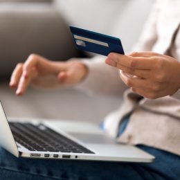 using credit card to shop online