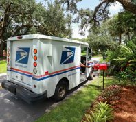 usps mailperson delivering mail