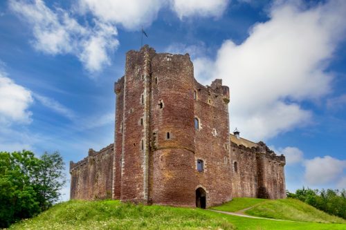 Castelul Don din Scoția