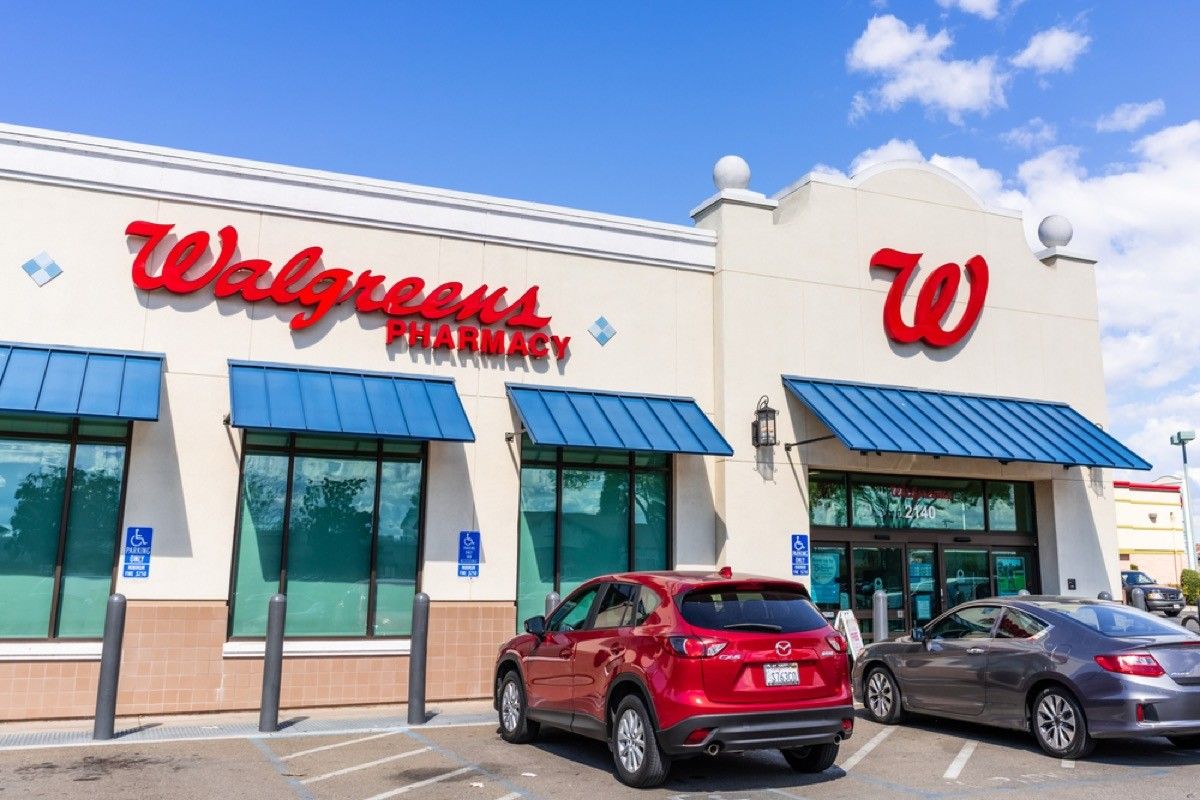 Walgreens And CVS Are Closing Locations, Starting Jan. 31