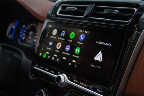 Android auto automobilio ekrane