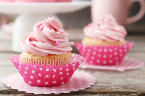 Cupcake cu stropi roz