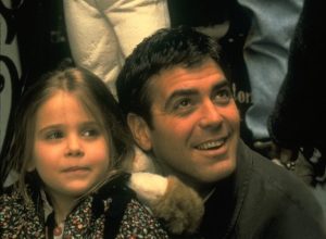 Mae Whitman and George Clooney in One Fine Day