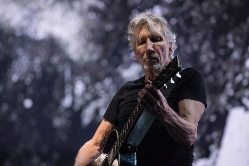 Roger Waters performing in Vancouver in 2017