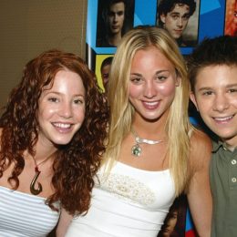 Amy Davidson Kaley Cuoco and Martin Spanjers in 2002