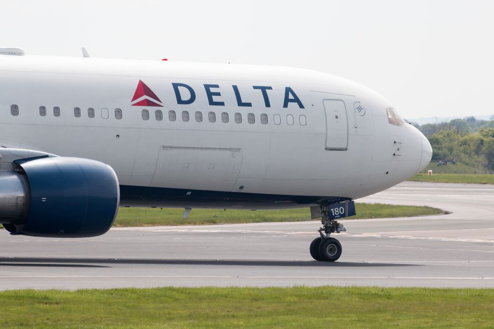 Delta responds after family kicked off flight from Maui to Los Angeles