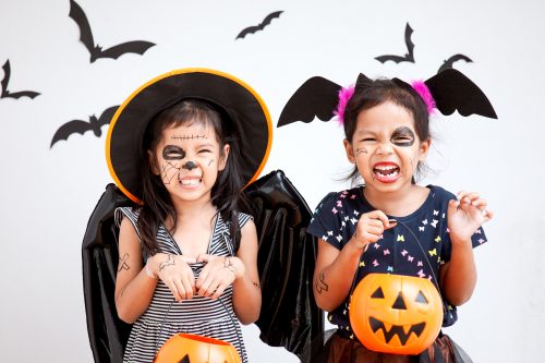 Glume de Halloween pentru copii - Fetițe în costum