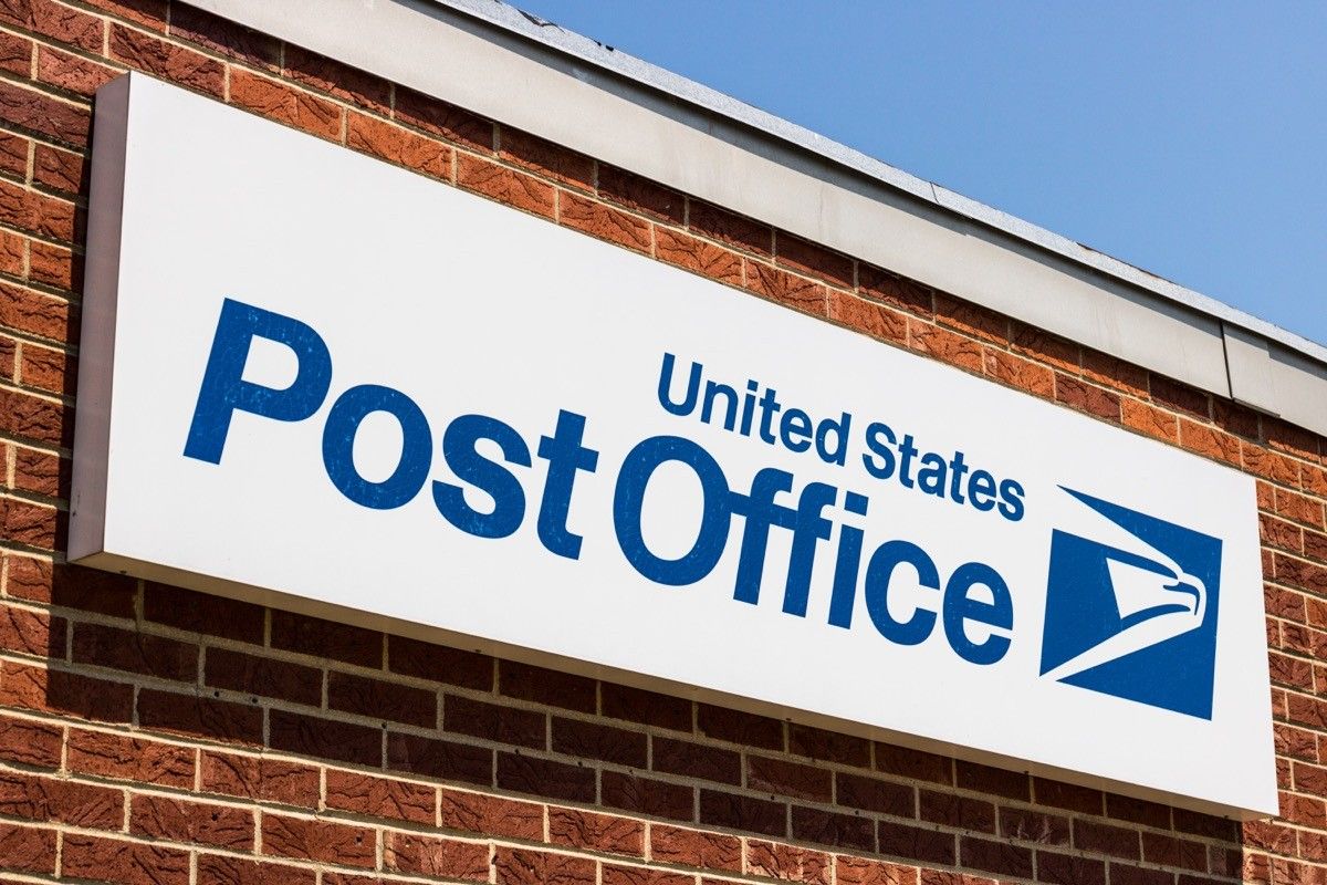 Post office перевод. Почтовая служба США. Американская почта. Почта в Америке. Американские почтовые компании.