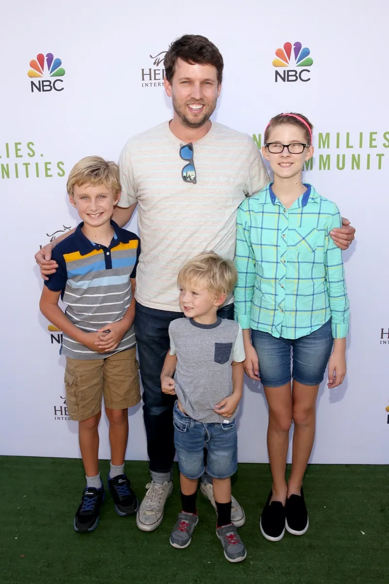 Jon Heder with his children in 2018