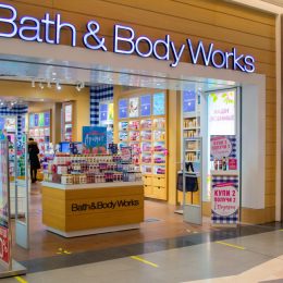 Warnings From Ex-Bath & Body Works Employees