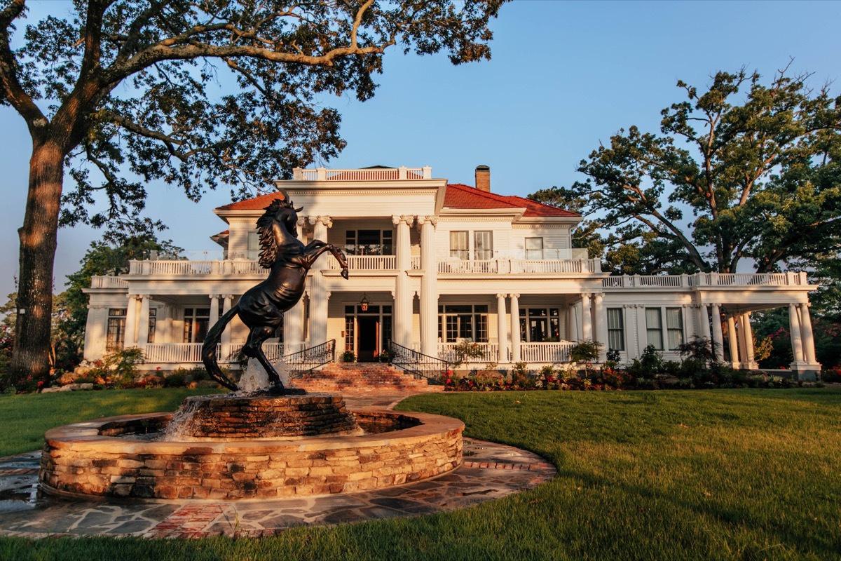 The 6 Best Historic Bed and Breakfasts in the U.S. — Best Life