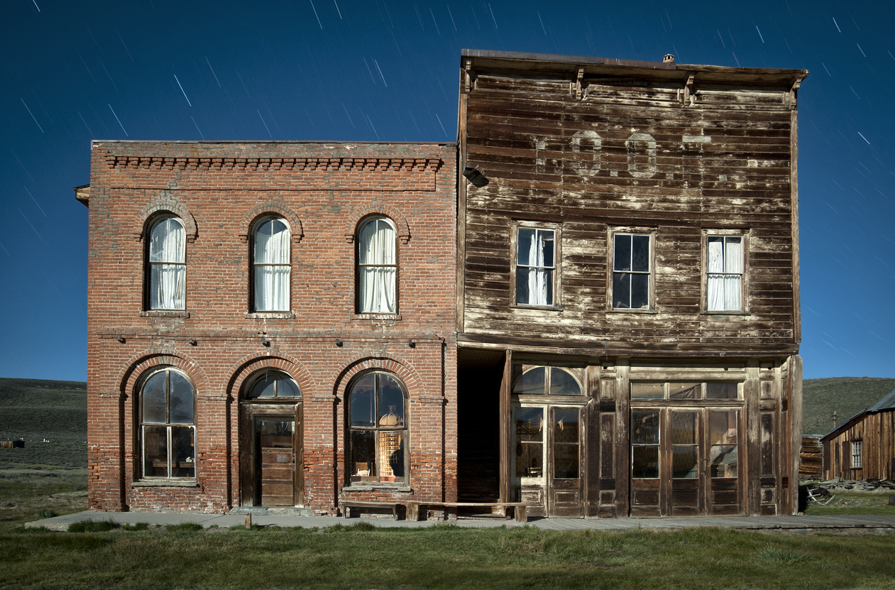 10 Places in the U.S. Fast Ghost Towns — Best Life