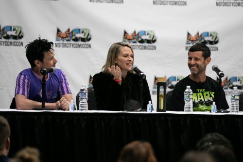Jason Marsden, Vinessa Shaw, and Omri Katz at Motor City Comic Con in October 2022