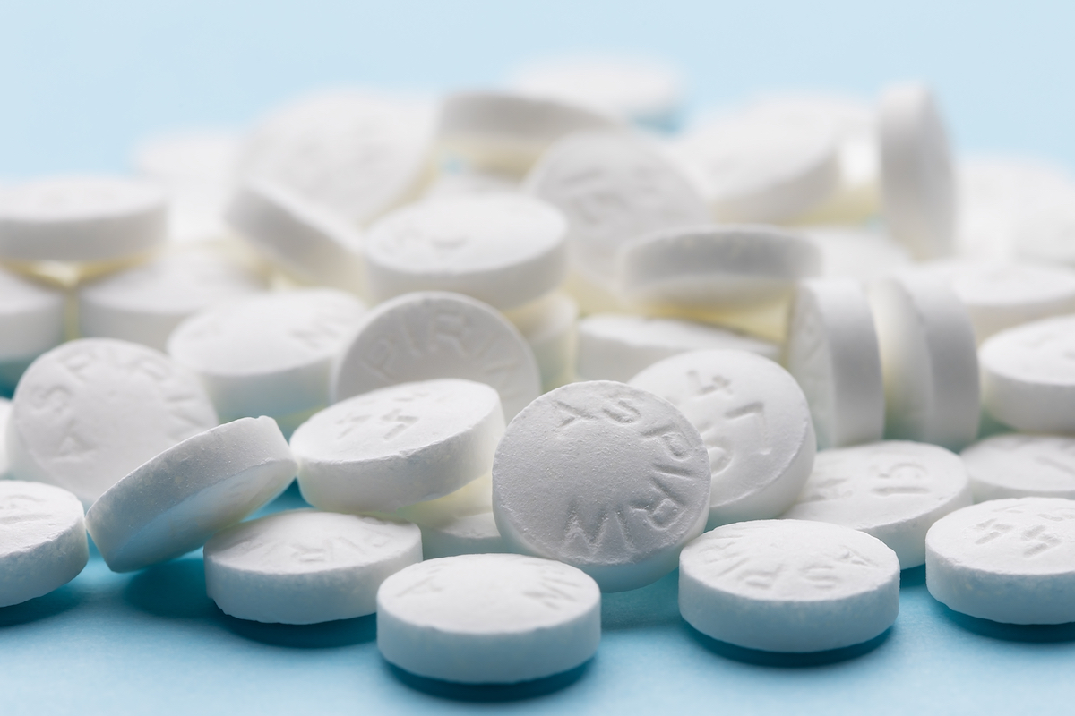 Can Putting Aspirin in the Washing Machine Help Whiten Whites?