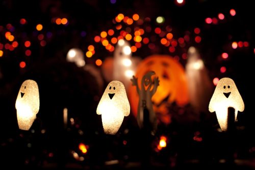spooky Halloween decorations