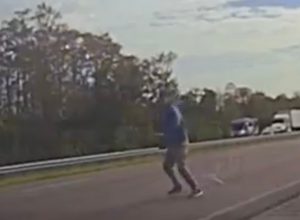 Florida Suspect Says "I'm Sorry" to Police Right Before Fleeing Across Busy Freeway