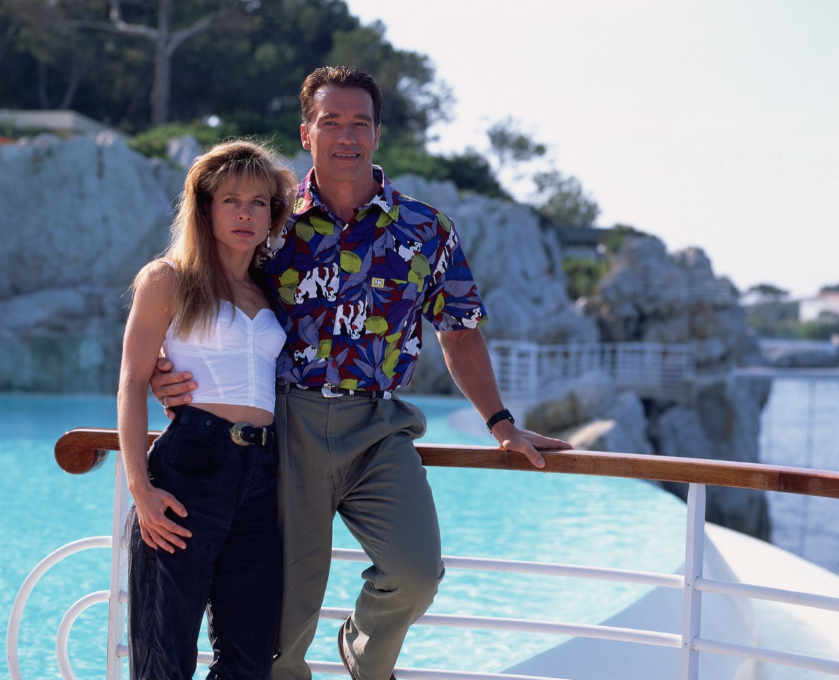 Linda Hamilton and Arnold Schwarzenegger in 1992