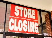 store closing banner