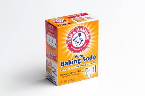 A box of baking soda from Arm & Hammer.